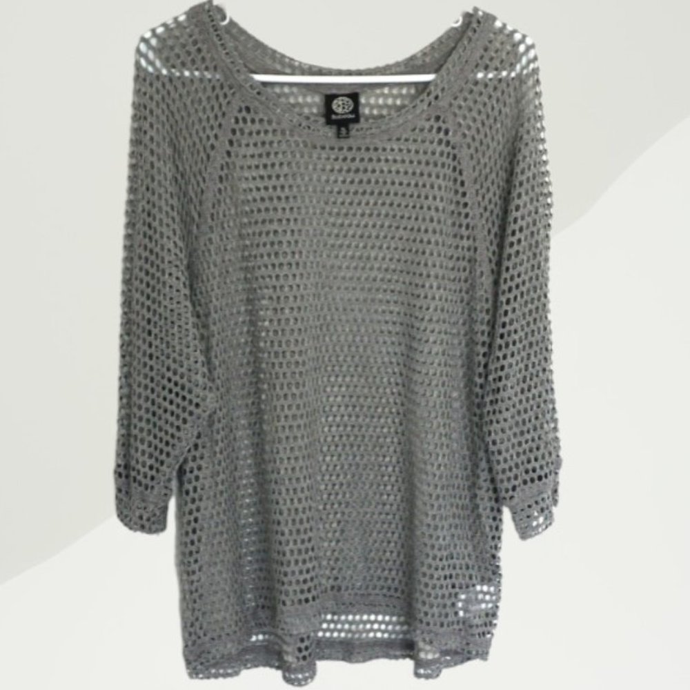 Bobeau layering/coverup top NWOT